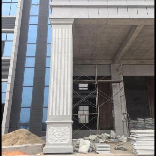 延安 芝麻白光面花岗岩门楼大柱（罗马柱）配雕花底座