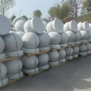 延安 白麻花岗岩石材圆球，石球，挡车球，隔离球，景观石球，风水球等