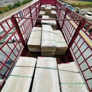 延安 黄金麻花岗岩荔枝面，光面毛板装车完成