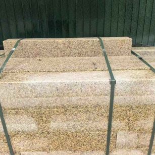 延安 黄金麻花岗岩石材机切面栏杆料半成品