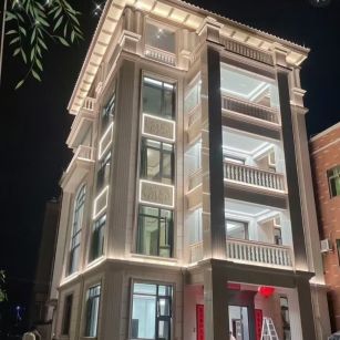 延安 芝麻白花岗岩别墅外墙夜间效果