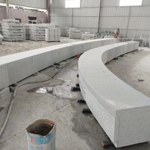 延安芝麻白花岗岩石板材 园林光面弧形坐凳