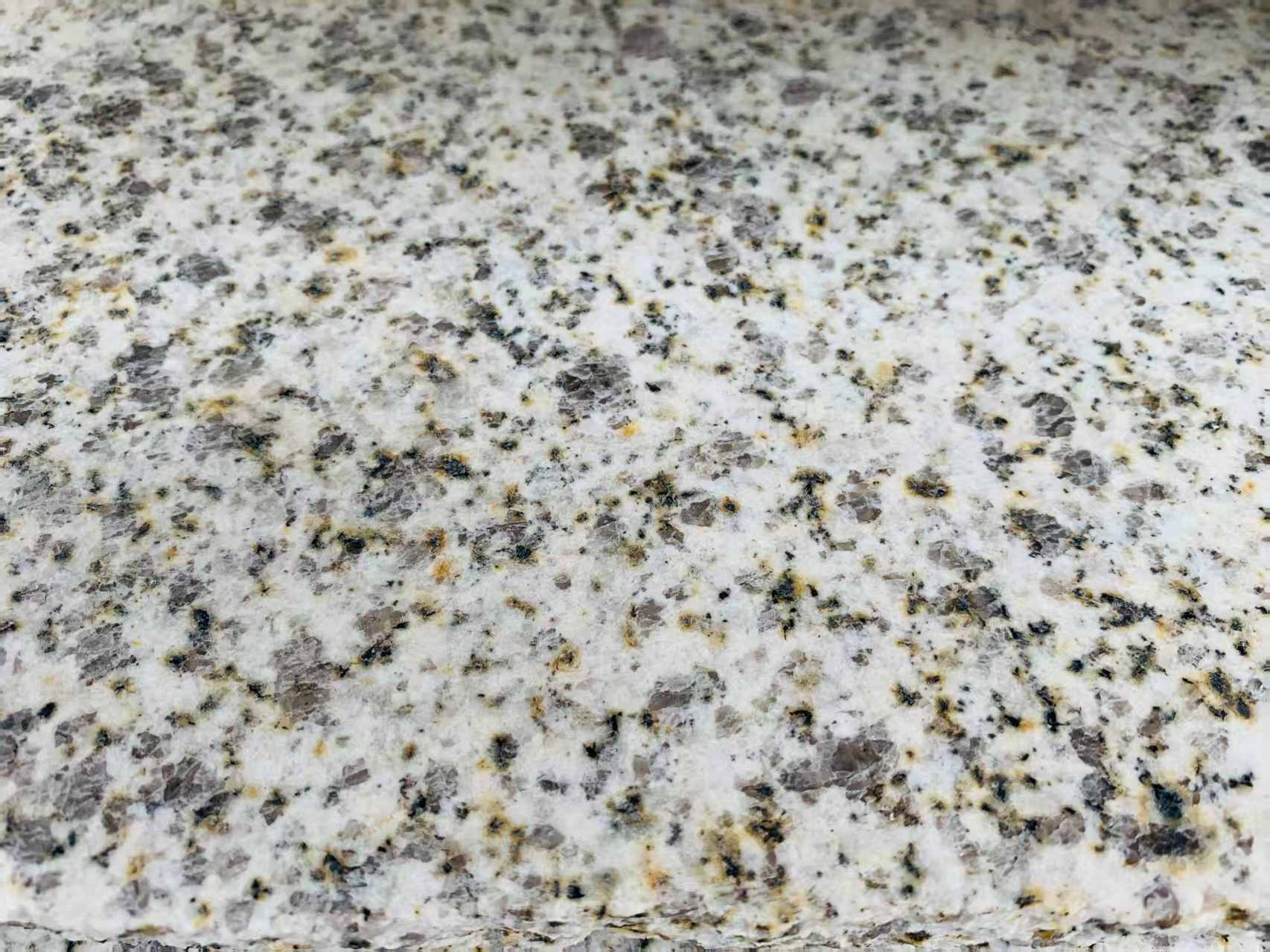 延安 黄金麻花岗岩石材浅黄光面