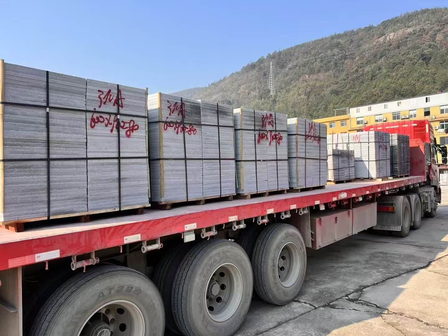 延安 芝麻灰地铺石出货日常