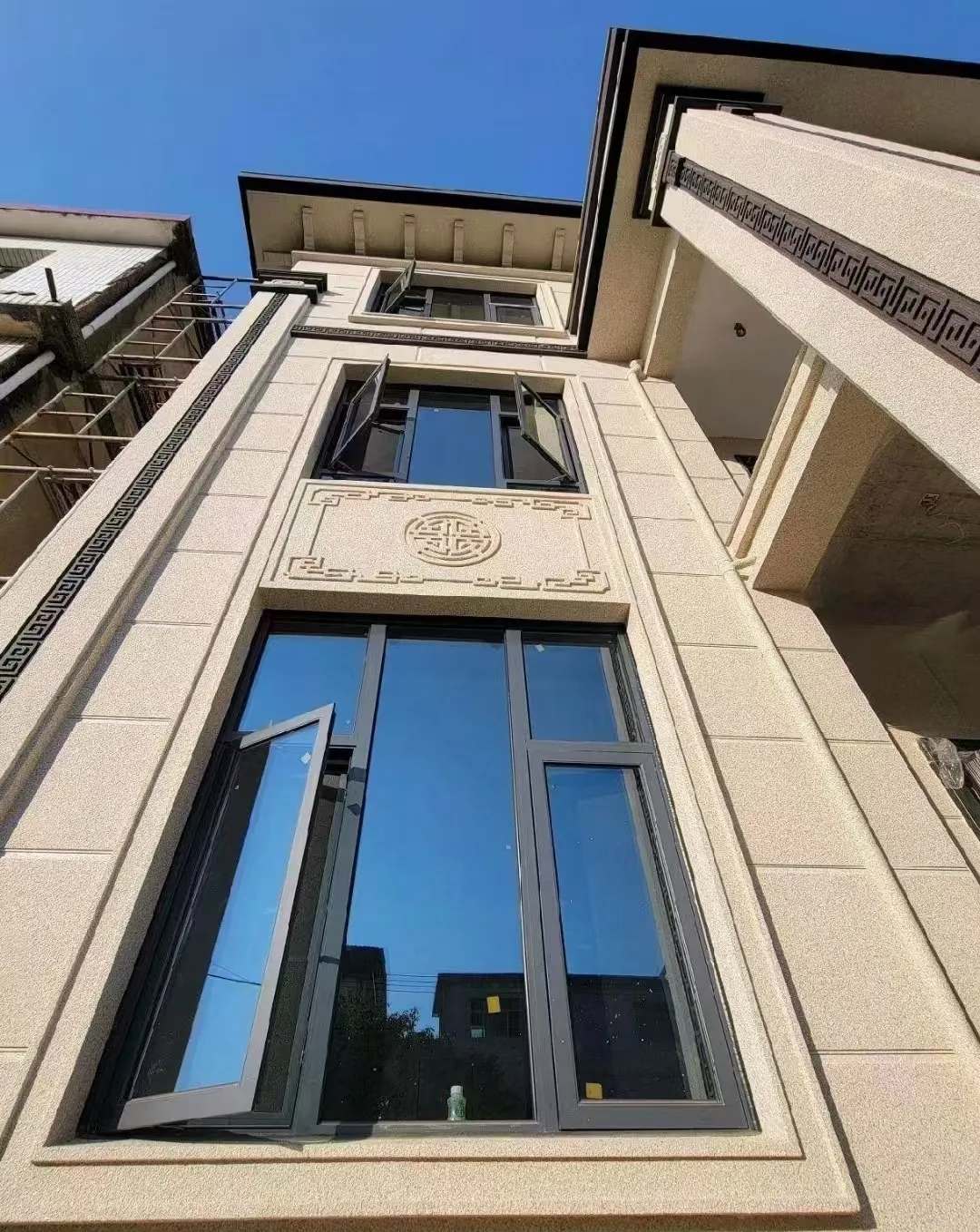 延安 黄金麻荔枝面别墅外墙干挂效果展示