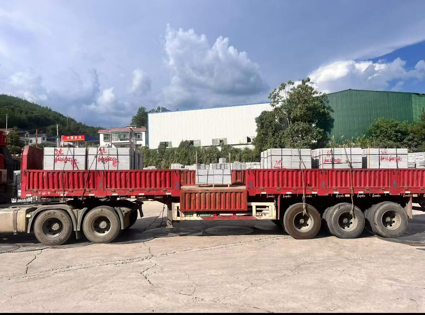 延安 芝麻灰花岗岩地铺石出货日常