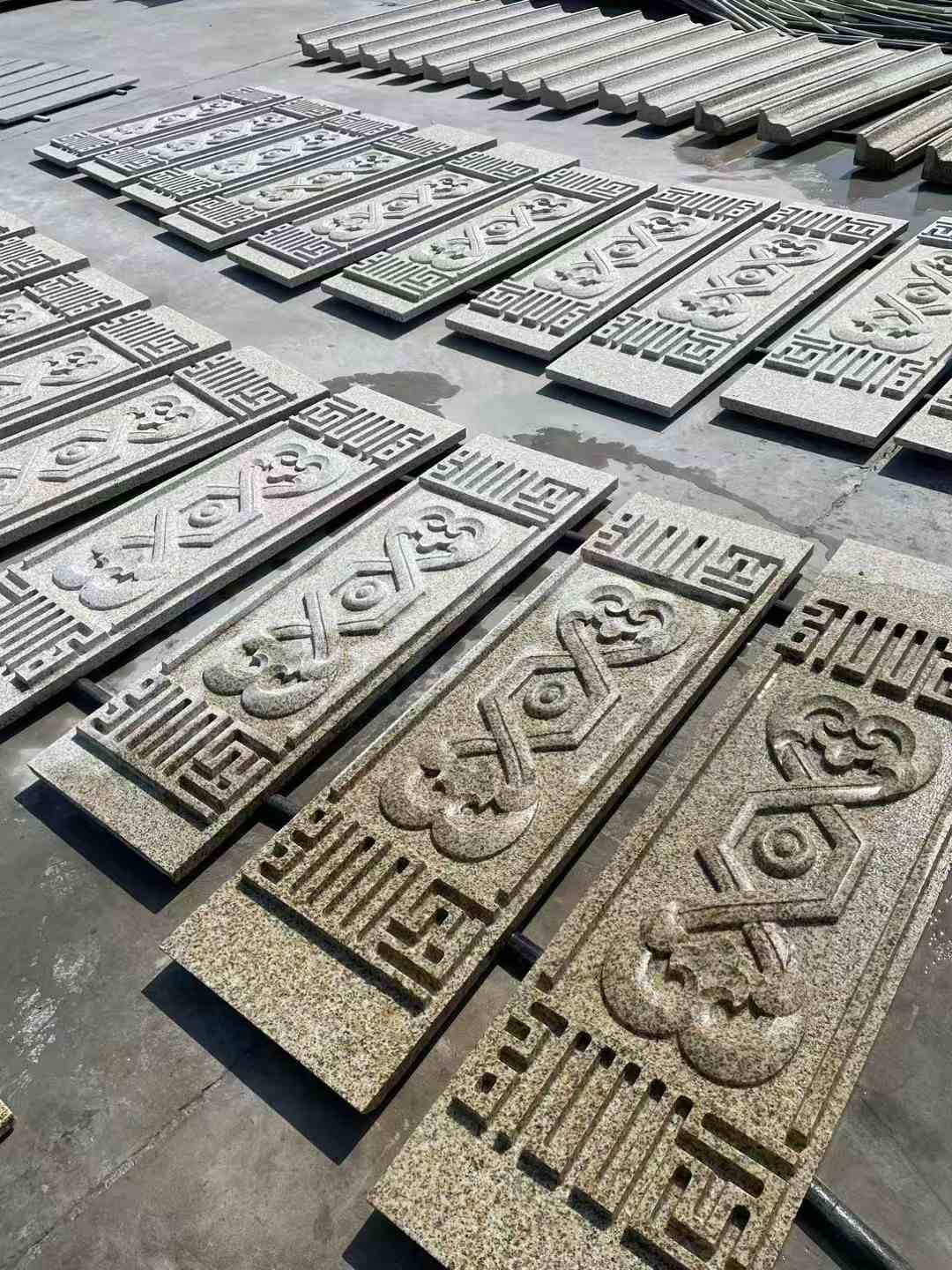 延安 黄金麻花岗岩外墙雕刻板