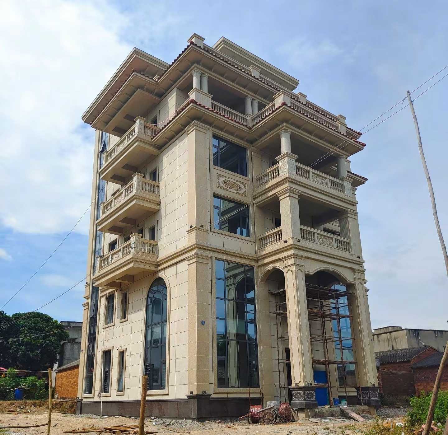 延安 黄金麻花岗岩石材别墅外墙干挂搭配（雕花栏杆花瓶柱门楼罗马柱）