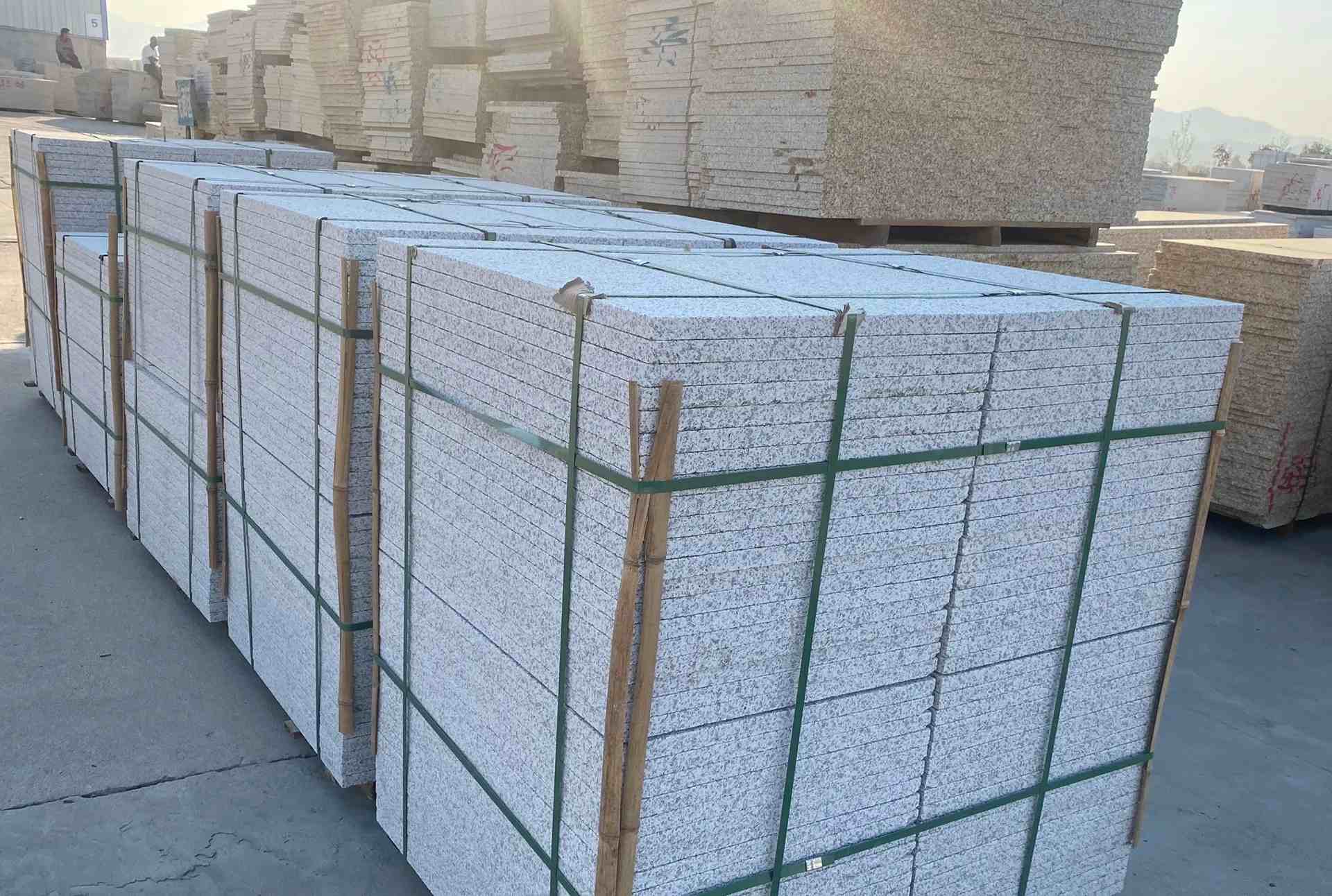 延安 白麻花岗岩荔枝面地铺石