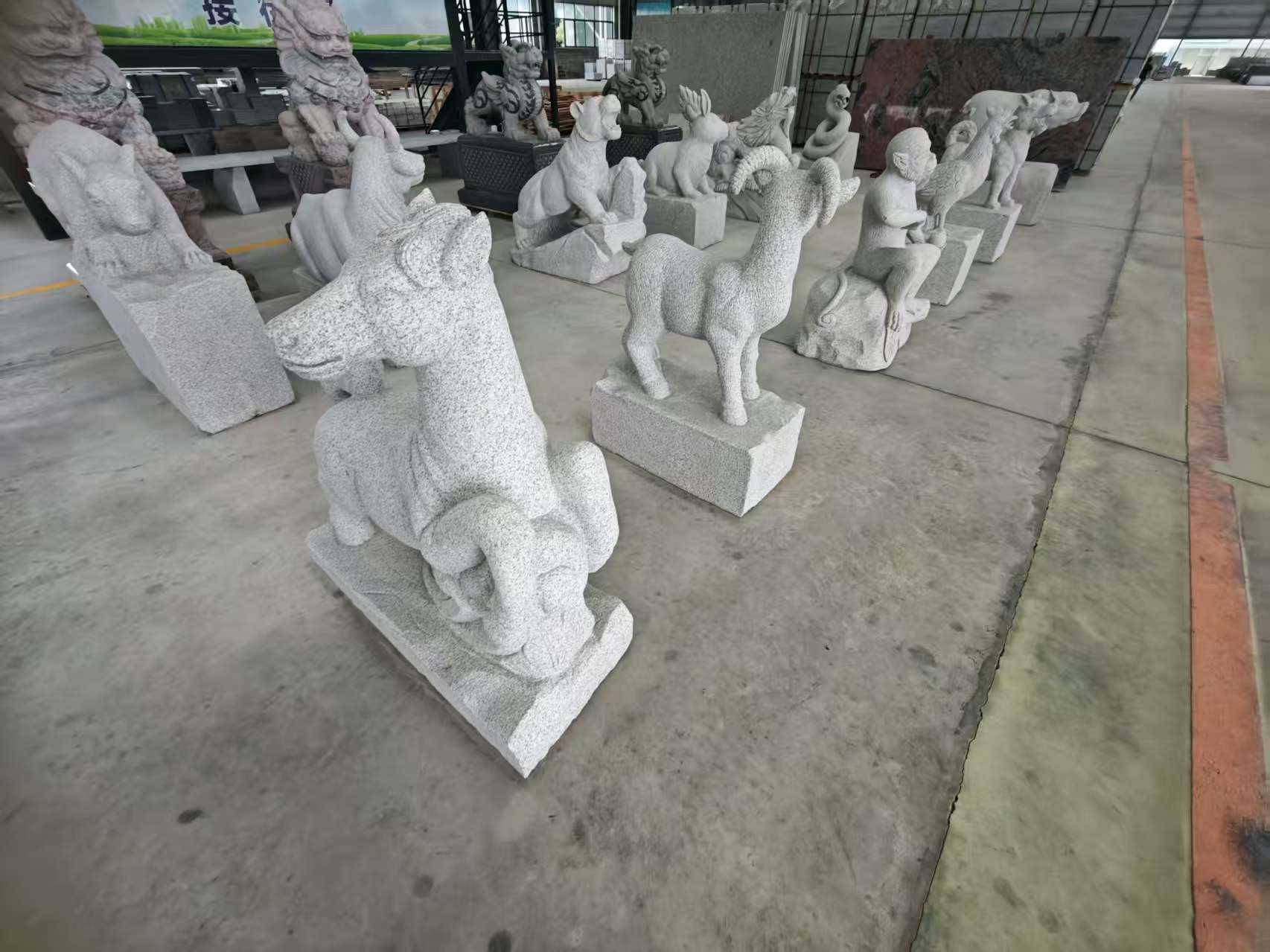 延安 芝麻白花岗岩造型立体雕刻——十二生肖